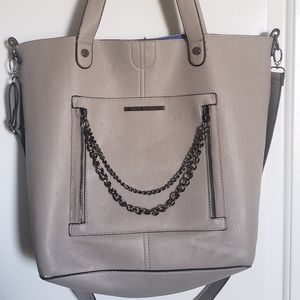 Steve Madden Tote purse w makeup bag